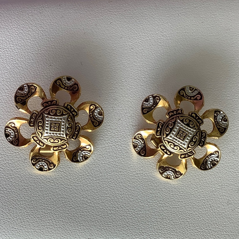 Vintage 1960’s  Clip Earrings signed Spain Damascene